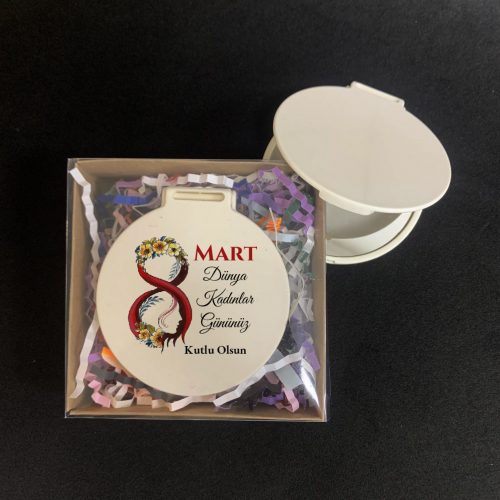 8 Mart Kadınlar Günü Kişiye Özel Hediye 8 Mart Kadınlar Günü - Yaren Davetiye